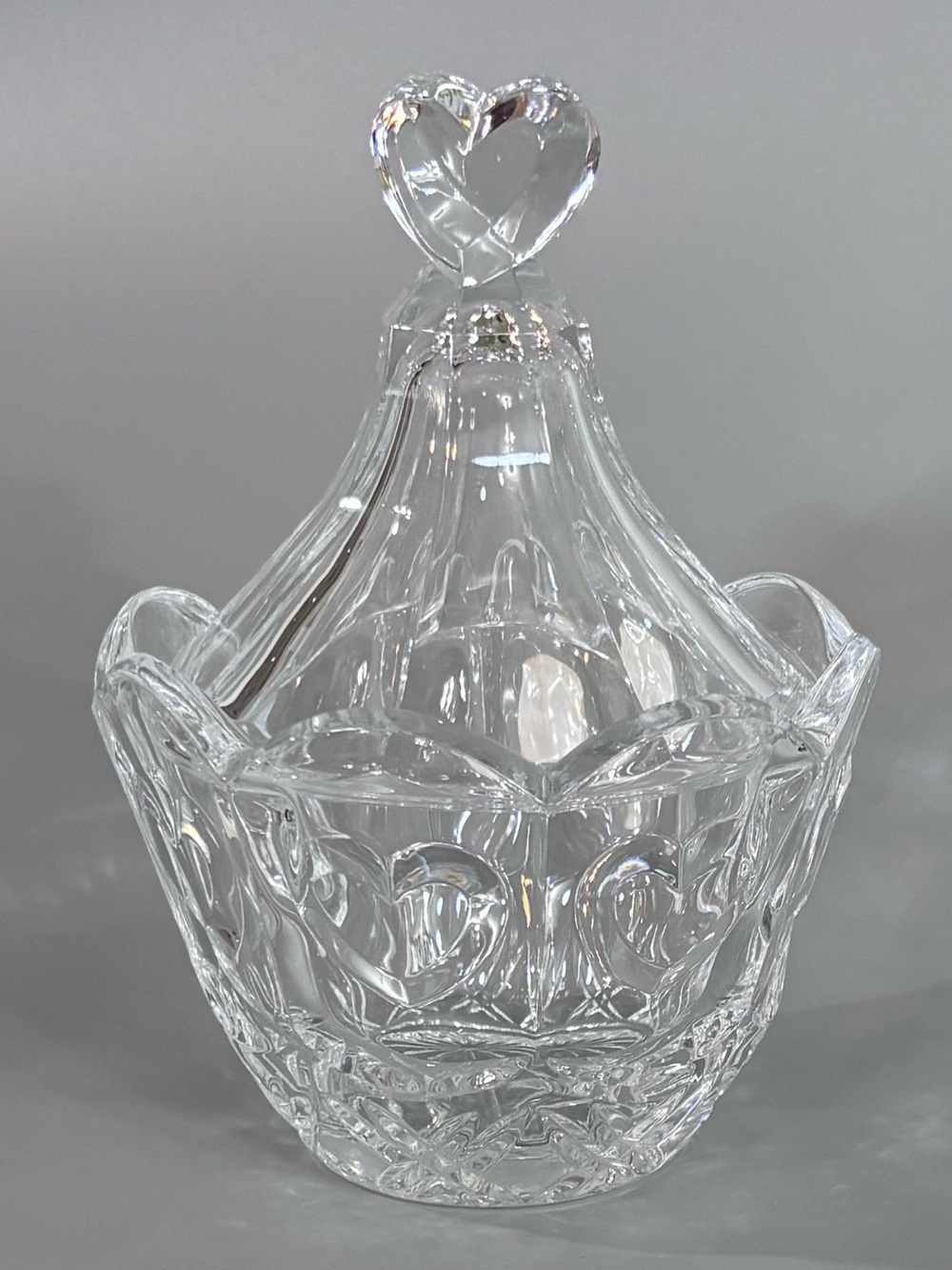 Fifth Avenue 24% Lead Crystal Sweetheart Candy Dish